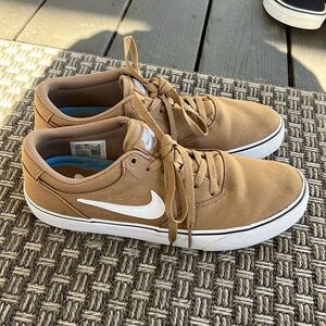 Nike SB CHRON 2